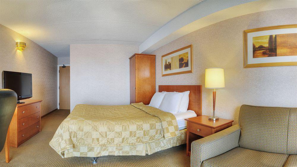 Comfort Inn Брантфорд Екстер'єр фото