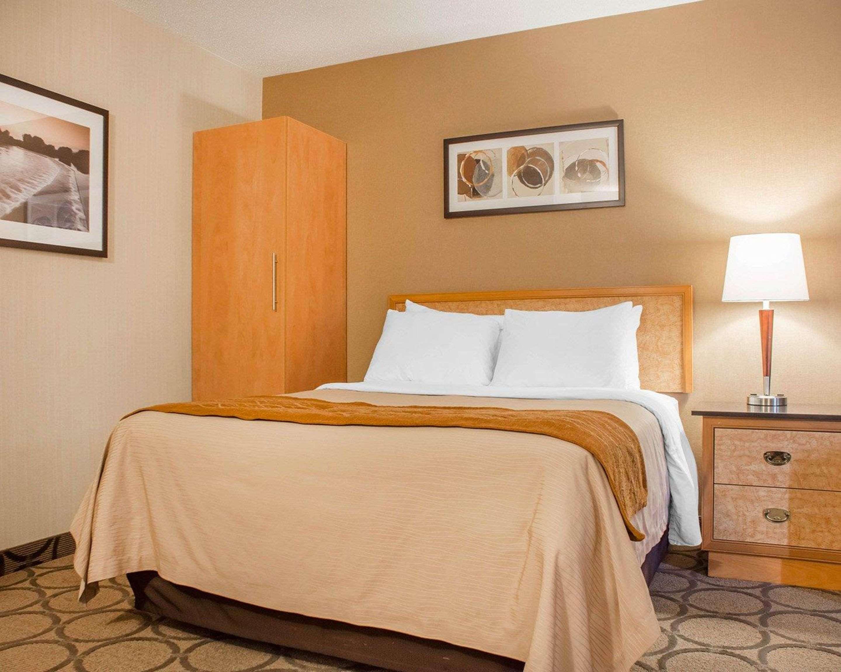 Comfort Inn Брантфорд Екстер'єр фото