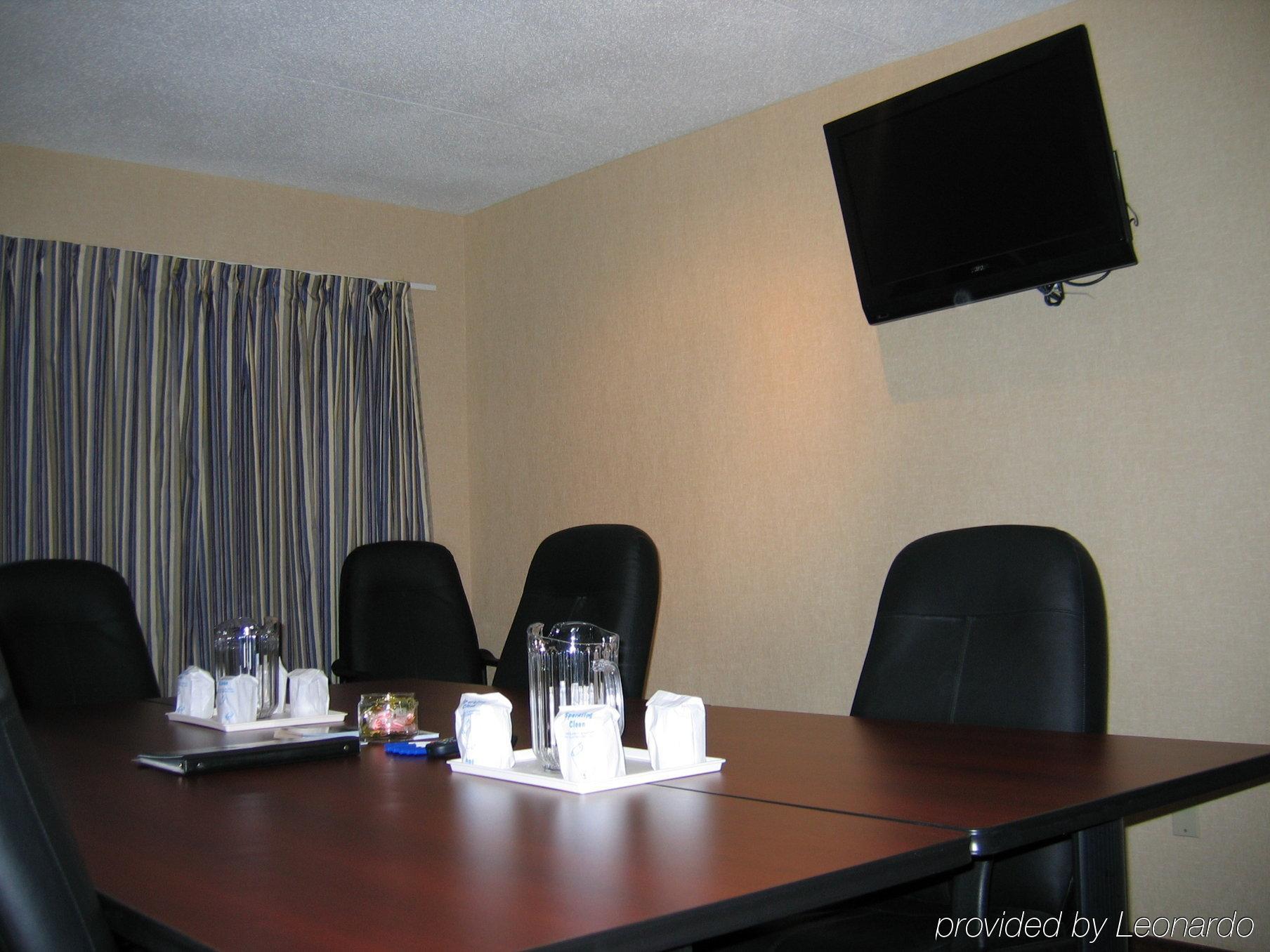 Comfort Inn Брантфорд Зручності фото